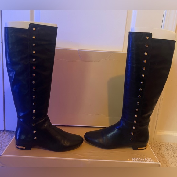 Michael Kors Ailee Flat Boot - Picture 1 of 8